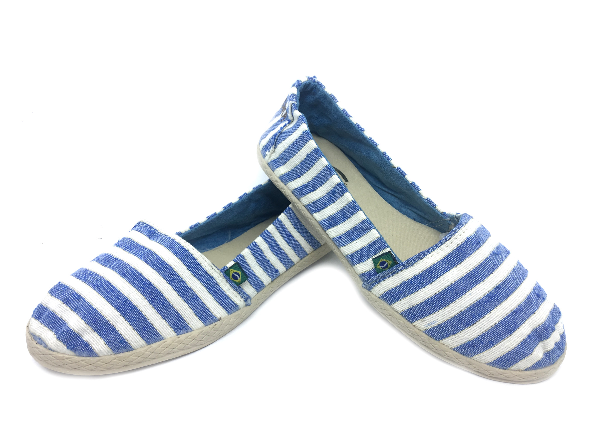 Beau mod�le Blanc �cru et bleu, les couleurs de la perspective de plage et loisir